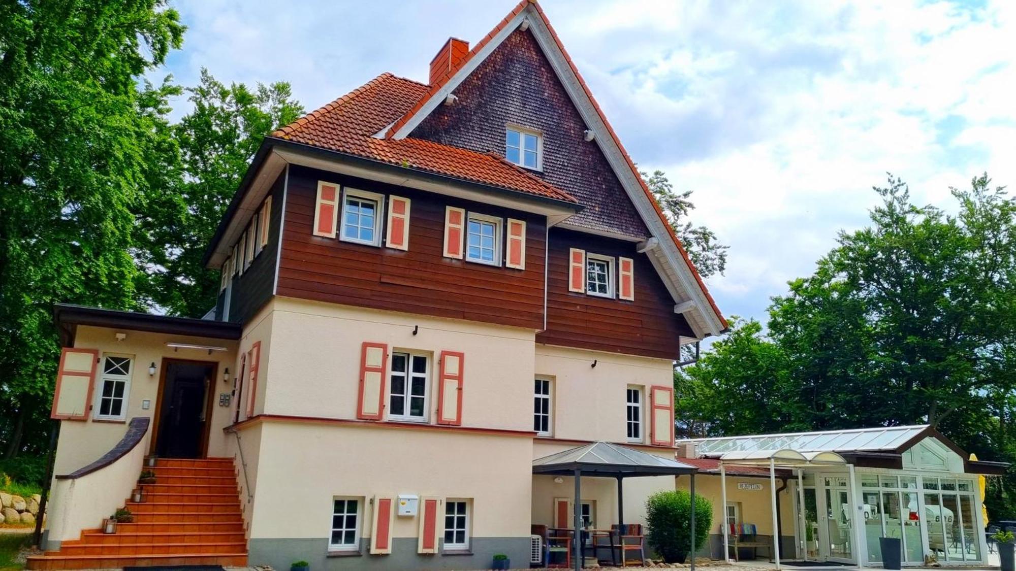 Strandhotel Lindequist Sellin  Exterior photo